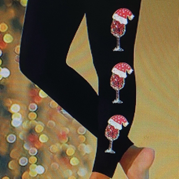 HOLIDAY CHEER LEGGINGS - Picture 5 of 11